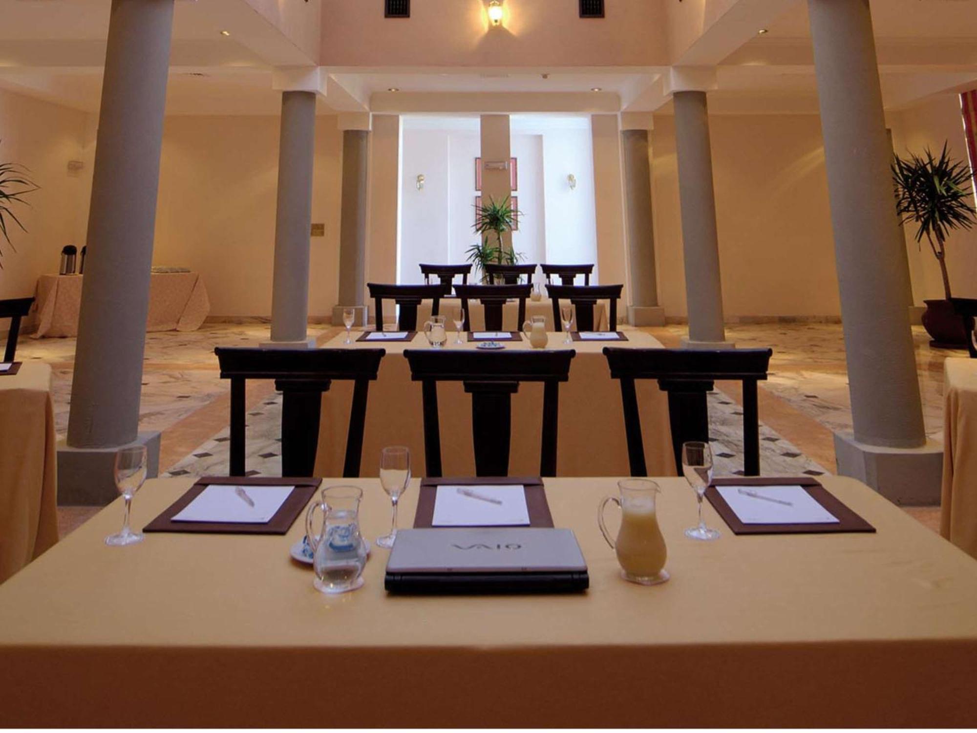 Grand Mercure Petra Wadi Musa Exterior photo